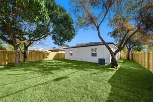 2241 Hope St, Hollywood, FL 33020 - Photo 25