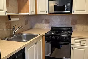 2607 NE 8th Ave, Wilton Manors, FL 33334 - Photo 5