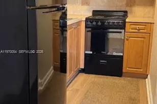 2607 NE 8th Ave, Wilton Manors, FL 33334 - Photo 5