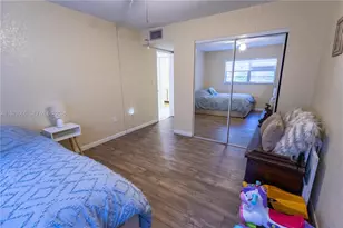 8931 N New River Canal Rd, Plantation, FL 33324 - Photo 5