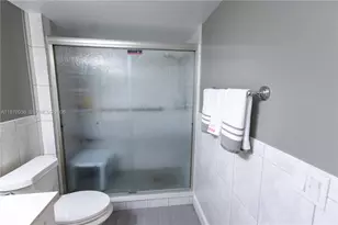 8931 N New River Canal Rd, Plantation, FL 33324 - Photo 3