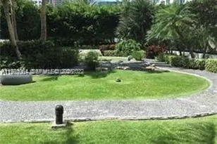 950 Brickell Bay Dr, Miami, FL 33131 - Photo 11