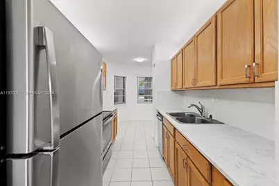 12701 SW 13th St #113F, Pembroke Pines, FL 33027 - Photo 7