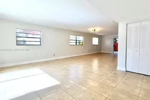 13725 SW 84th St, Miami, FL 33183 - Photo 5