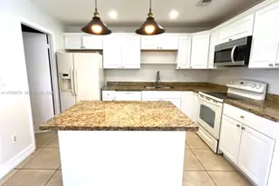 13725 SW 84th St, Miami, FL 33183 - Photo 3