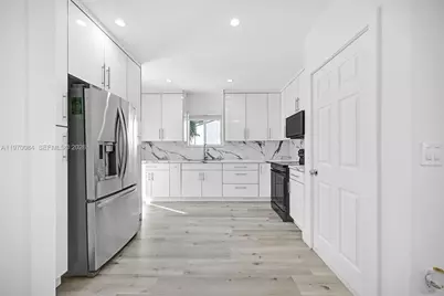 876 NE 81st St, Miami, FL 33138 - Photo 19