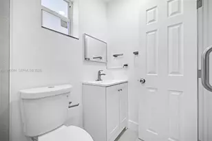 876 NE 81st St, Miami, FL 33138 - Photo 55