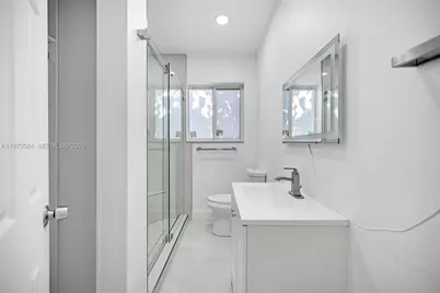 876 NE 81st St, Miami, FL 33138 - Photo 35
