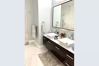 1040 Sandalwood Ln, Weston, FL 33326 - Photo 15