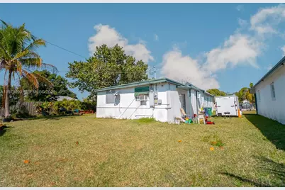 11750 SW 222nd St, Miami, FL 33170 - Photo 35