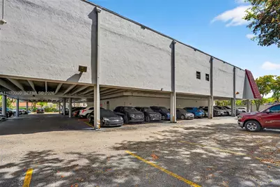 6447 Miami Lakes Dr E #205, Miami Lakes, FL 33014 - Photo 15