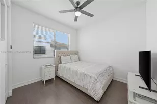 11349 SW 14th St, Pembroke Pines, FL 33025 - Photo 27