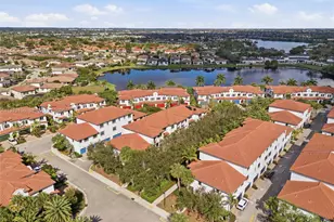 11349 SW 14th St, Pembroke Pines, FL 33025 - Photo 5