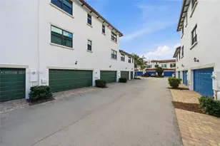 11349 SW 14th St, Pembroke Pines, FL 33025 - Photo 43