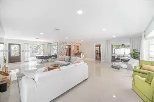 2121 NE 62nd St, Fort Lauderdale, FL 33308 - Photo 7