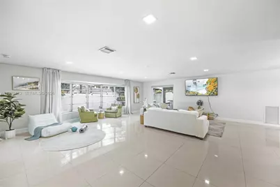 2121 NE 62nd St, Fort Lauderdale, FL 33308 - Photo 19