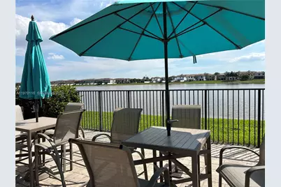 10371 W 33rd Ct, Hialeah, FL 33018 - Photo 15