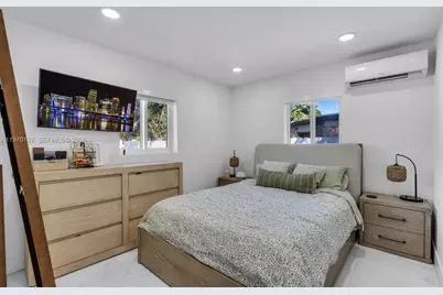 2020 NW 83rd Ter, Miami, FL 33147 - Photo 9