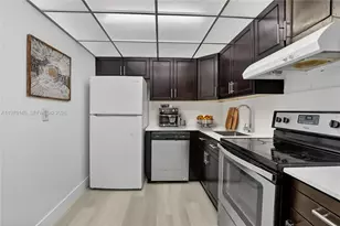 450 NW 20th St, Boca Raton, FL 33431 - Photo 17