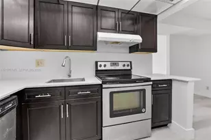 450 NW 20th St, Boca Raton, FL 33431 - Photo 11