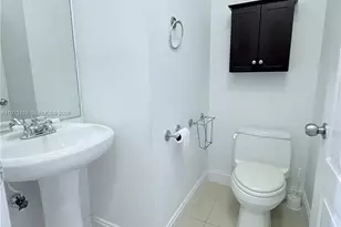 16618 NW 73rd Ave, Miami Lakes, FL 33014 - Photo 9