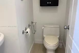 16618 NW 73rd Ave, Miami Lakes, FL 33014 - Photo 19