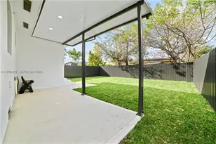 1739 NW 67th St, Miami, FL 33147 - Photo 11