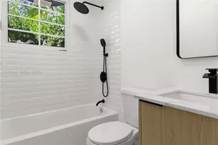 1009 Meridian Ave, Miami Beach, FL 33139 - Photo 21
