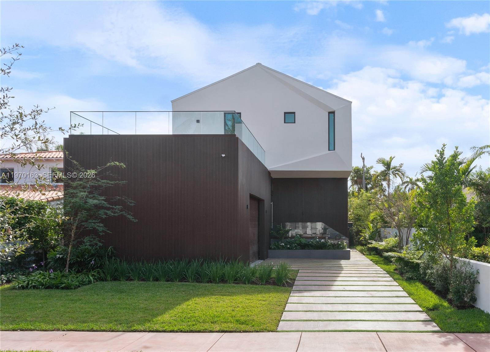536 W 51st St - 536 W 51st St, Miami Beach, FL 33140 Luxury Property | Jose Angel Pina