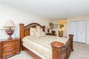 2500 Parkview Dr, Hallandale Beach, FL 33009 - Photo 9
