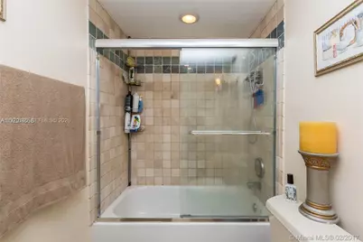 2500 Parkview Dr #1207, Hallandale Beach, FL 33009 - Photo 21