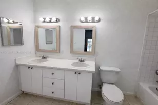 1010 NW 2nd Ave, Hallandale Beach, FL 33009 - Photo 9