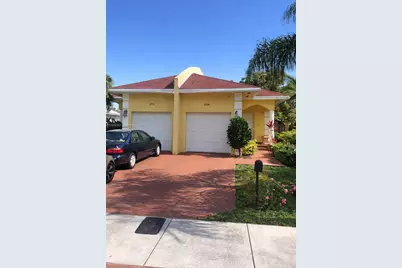 1010 NW 2nd Ave #1010, Hallandale Beach, FL 33009 - Photo 11