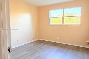 948 SW 74th Ave, North Lauderdale, FL 33068 - Photo 19