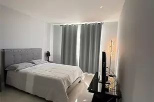 2851 NE 183rd St, Aventura, FL 33160 - Photo 11