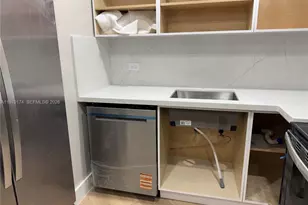 999 Brickell Bay Dr, Miami, FL 33131 - Photo 13