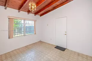 670 SE 1st St, Hialeah, FL 33010 - Photo 9