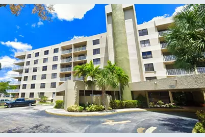 901 Hillcrest Dr #311, Hollywood, FL 33021 - Photo 1