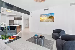 100 S Pointe Dr, Miami Beach, FL 33139 - Photo 11