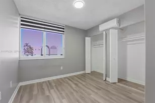 1096 W 42nd Pl, Hialeah, FL 33012 - Photo 23