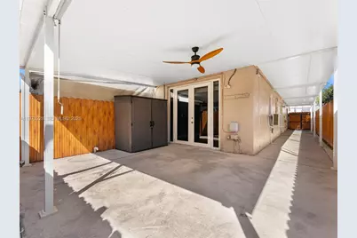 1096 W 42nd Pl #33, Hialeah, FL 33012 - Photo 29