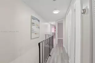 1096 W 42nd Pl, Hialeah, FL 33012 - Photo 15