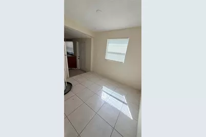 2954 NW 51st Ter #2954, Miami, FL 33142 - Photo 5
