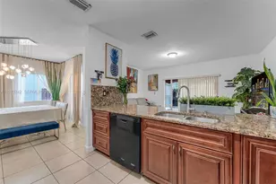 846 SW 148th Pl, Miami, FL 33194 - Photo 7