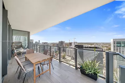 88 SW 7th St #2312, Miami, FL 33130 - Photo 9