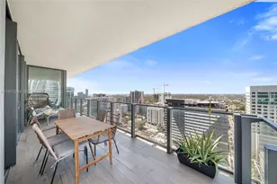 88 SW 7th St, Miami, FL 33130 - Photo 9