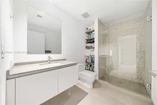 88 SW 7th St, Miami, FL 33130 - Photo 21
