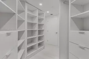 3000 Island Blvd, Aventura, FL 33160 - Photo 21