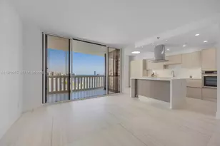 3000 Island Blvd, Aventura, FL 33160 - Photo 11