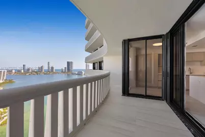 3000 Island Blvd #2504, Aventura, FL 33160 - Photo 3